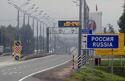 Минздрав отменил двухнедельный карантин для въезжающих из России
