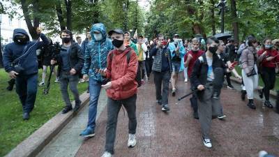 Полиция задержала около 15 человек на несогласованной акции в Москве