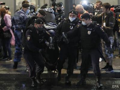 В Москве задержали десятки человек на стихийной демонстрации против поправок к Конституции