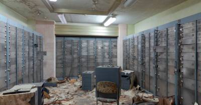 Появились фотографии заброшенного банковского хранилища в Москве