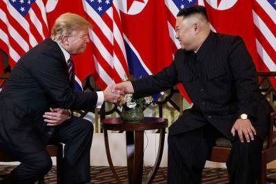 Болтон анонсировал возможную встречу Трампа и Ким Чен Ына в октябре