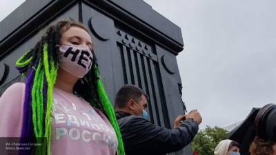 Провальный "сбор подписей" против поправок в Москве завершился задержаниями