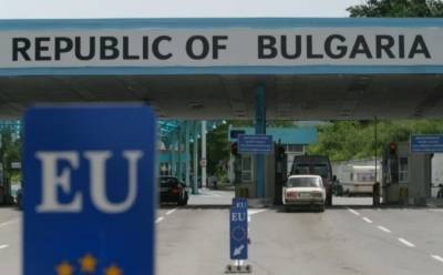 Болгария разрешила гражданам Украины въезжать в страну без теста на COVID-19 и карантина