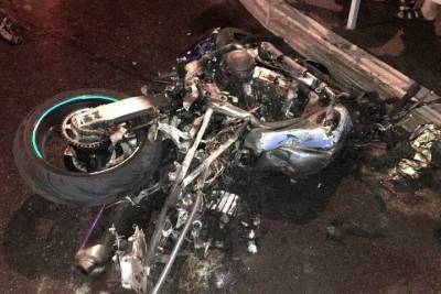 В Уфе столкнулись иномарка и мотоцикл: один из водителей погиб