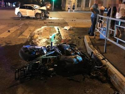 В Уфе сгорел мотоцикл после ДТП: погиб 26-летний мужчина