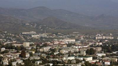 Войска Азербайджана обстреливают села на границе Армении