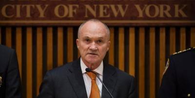 Бывший комиссар полиции Нью-Йорка предупреждает евреев