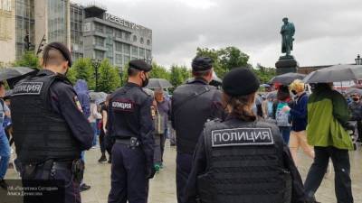 Правоохранители задержали более 130 москвичей в ходе незаконной акции