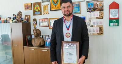 Директор школы Гурьевского района победил в конкурсе "Лучшие руководители РФ"