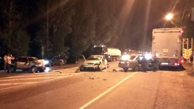 Пьяный водитель спровоцировал массовое ДТП с фурой: пострадали 4 человека