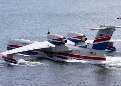Первый самолет-амфибия Бе-200 поступил на вооружение ВМФ России
