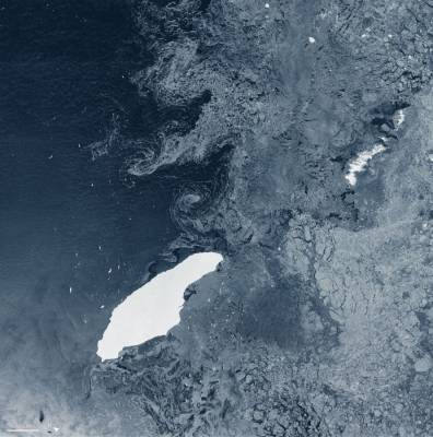 В океане зафиксирован крупнейший за всю историю айсберг размером с государство Бурней