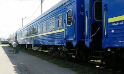 Укрзализныця с сегодняшнего дня продает 100% мест в поездах в/из Киева