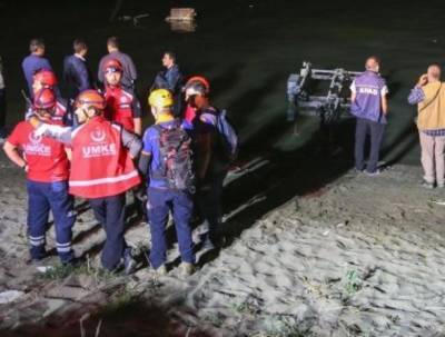 7 человек погибли при крушении турецкого военного самолета
