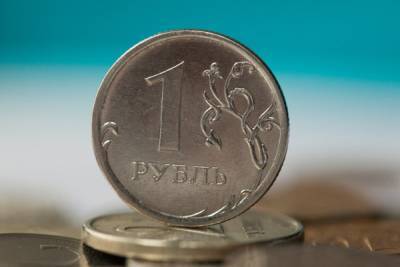 Утром 16 июля рубль на бирже резко ослаб к доллару