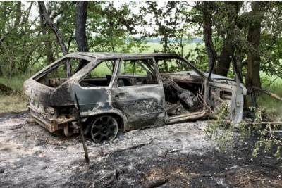 В Краснодаре двое молодых людей устроили ДТП с возгоранием на угнанном автомобиле