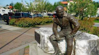 Эксперт прокомментировал намерение властей Аляски снести памятник русскому путешественнику