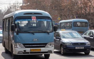 Мэрия Еревана намерена приобрести 100 автобусов малого класса