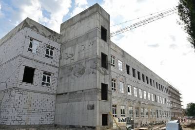 В Краснодаре территорию будущей школы в поселке Российском готовят к благоустройству