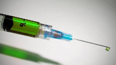 В Петербурге стартовали испытания зарубежных вакцин от коронавируса