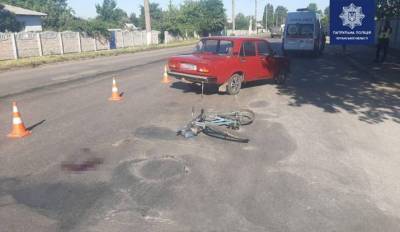 В Лисичанске произошло ДТП с участием автомобиля ВАЗ и велосипедиста: есть пострадавший