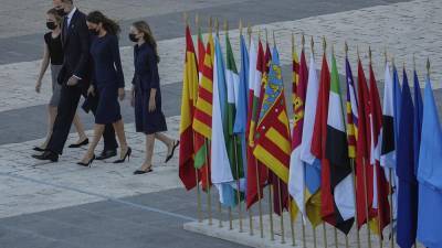 Испания почтила память 28 тысяч жертв Covid-19