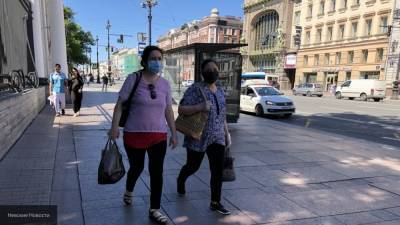 Россиянам напомнили о необходимости ношения масок и перчаток после выхода из самоизоляции