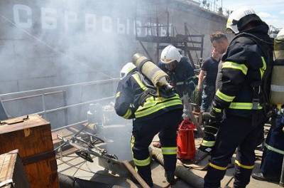 В Украине загорелся военный корабль «Юрий Олефиренко»
