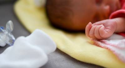 Ученые бьют тревогу: в мире стремительно падает рождаемость