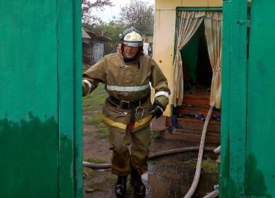 Пожар вспыхнул в жилом доме в Воронежской области