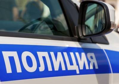 В Воронеже возле торгового центра умер мужчина