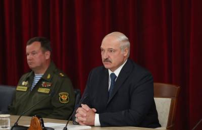 Лукашенко посетил 103-ю Витебскую воздушно-десантную бригаду: о чем говорил Президент с военными?