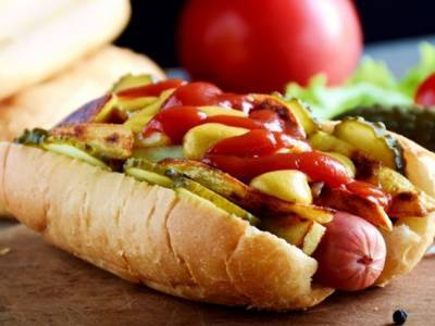 Американский врач шокировал статистикой о скорости поедания хот-догов
