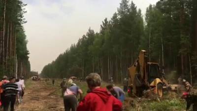 В Ханты-Мансийском округе горят свыше 12 тысяч гектаров тайги между городами Югорск и Советский