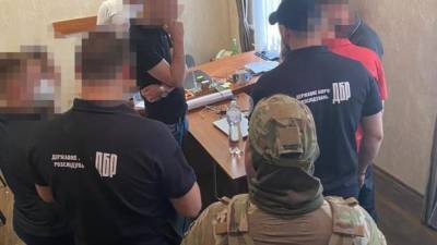 В Одессе задержали двух полицейских, которые "крышевали" проституцию