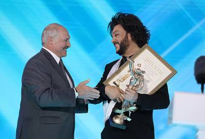 Киркоров назвал приз Лукашенко одной из самых главных наград Беларуси и «попросил» звание народного артиста республики