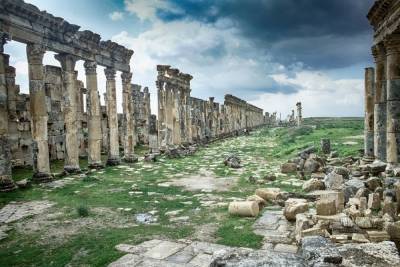 СМИ: Французские археологи грабят ассирийский город в Сирии для США - mk.ru - США - Сирия - Дейр-Эз-Зор