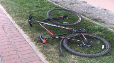 В Ивацевичах легковушка сбила велосипедиста на переходе