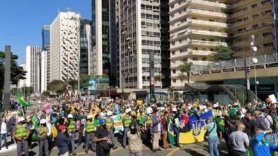 Украинские неофашисты сеют русофобию среди сторонников президента Бразилии