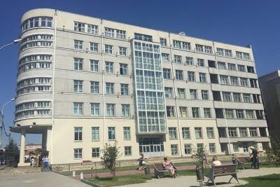 Новосибирское правительство решило благоустроить внутренний двор за 3,6 млн рублей