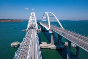 По Крымскому мосту проехали 10 млн автомобилей с 2018 года