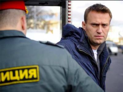 Навальному назначили подписку о невыезде по делу о клевете