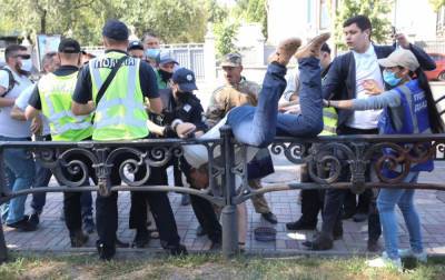 Полиция и Нацгвардия усилили меры безопасности из-за акции протеста в Киеве