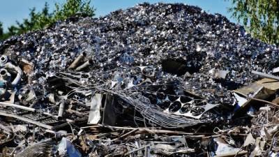 Смольный согласился на предложение Ленобласти о проведении мусорной реформы