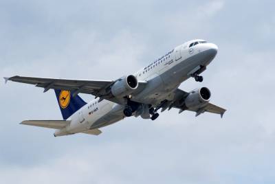 Немецкая Lufthansa первой возобновит регулярные авиарейсы в Грузию