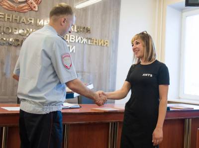 За спасение жизни 10-летнего пострадавшего в аварии жительницу Воронежа наградили