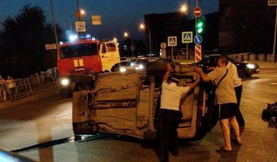 В Тюмени на улице Иртышская три человека пострадали в ДТП