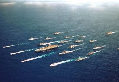 США возобновили маневры в Южно-Китайском море с участием авианосцев