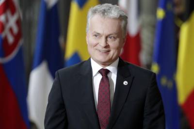 Литва вынесла на саммит ЕС вопрос о попытках России переписать историю