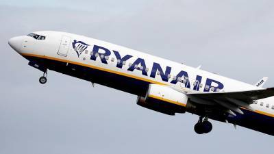 Самолет Ryanair сел в аэропорту Осло после получения сообщения об угрозе взрыва